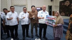 Wali Kota Serahkan Modal Usaha Rp240 Juta untuk 120 UMKM Lubuk Linggau